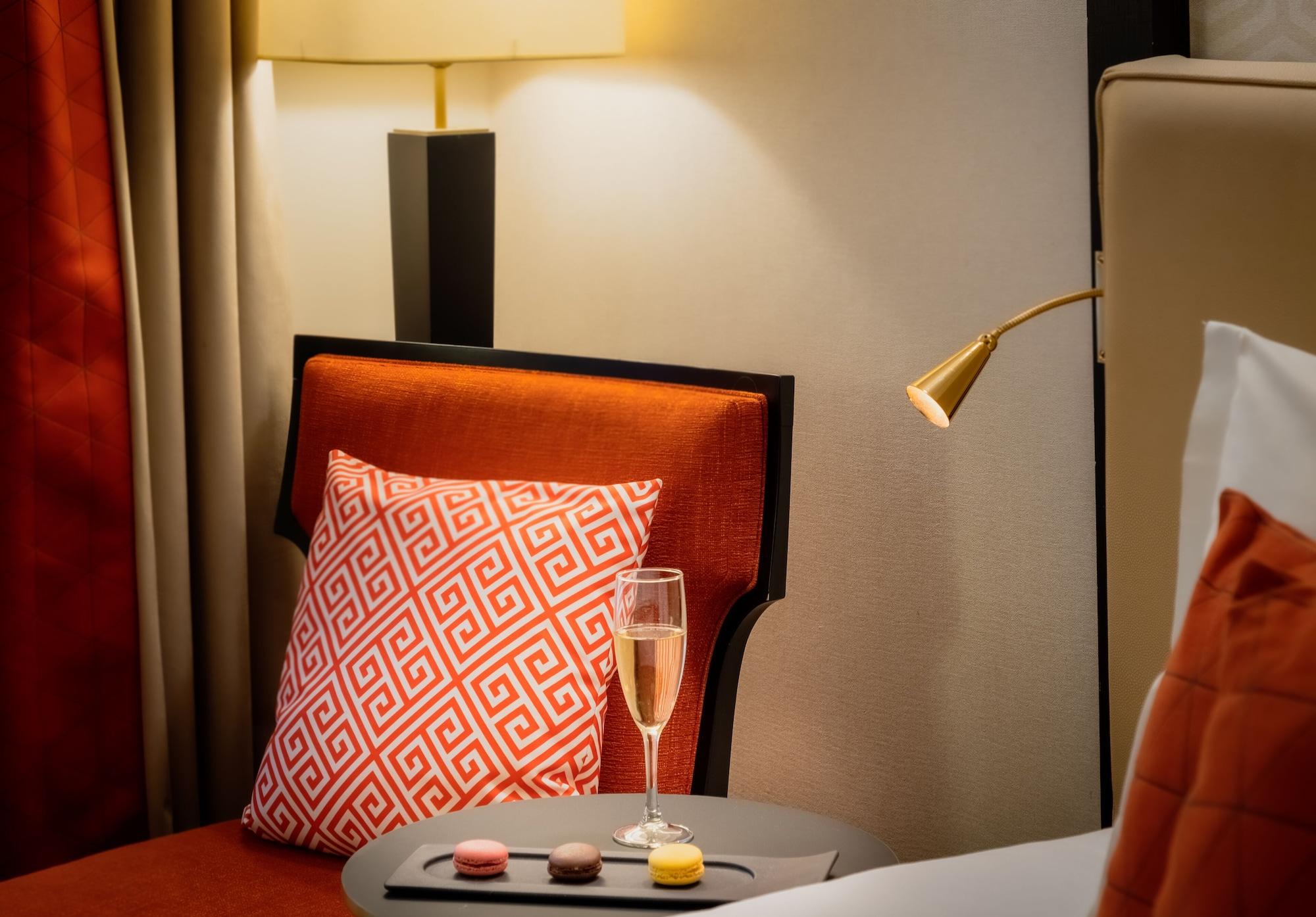 Hotel Le Marquis By Inwood Hotels Paris Bagian luar foto