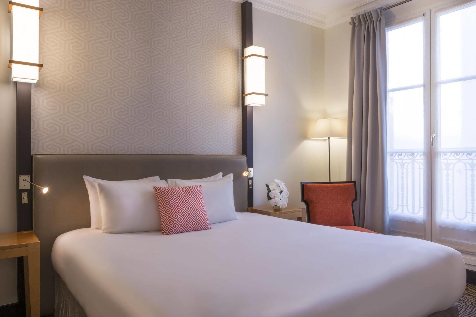 Hotel Le Marquis By Inwood Hotels Paris Bagian luar foto